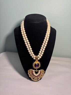 Vintage Elizabeth Taylor Jhaveri for Avon “Imperial Elegance” Necklace